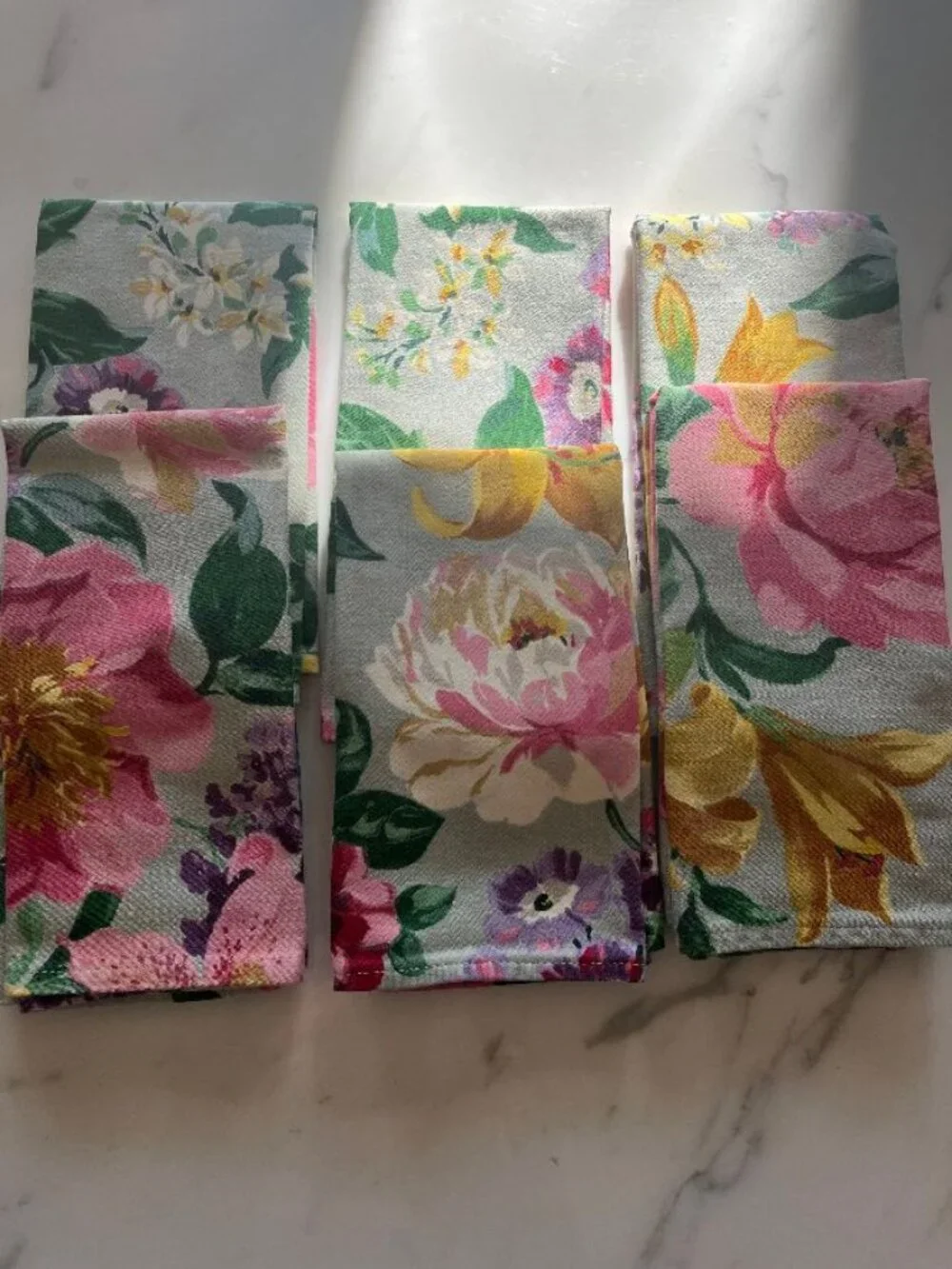 Set of 6 Beautiful Waterford Yardsley Multi 100% Cotton Sateen Dinner Napkins